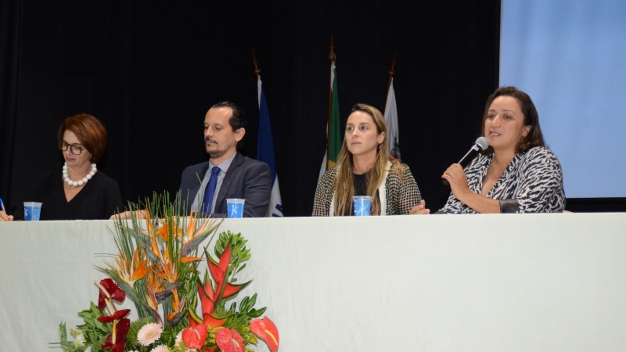 O IV Congresso Mulheres no Processo Civil Brasileiro termina premiando mulheres acadêmicas de Direito
