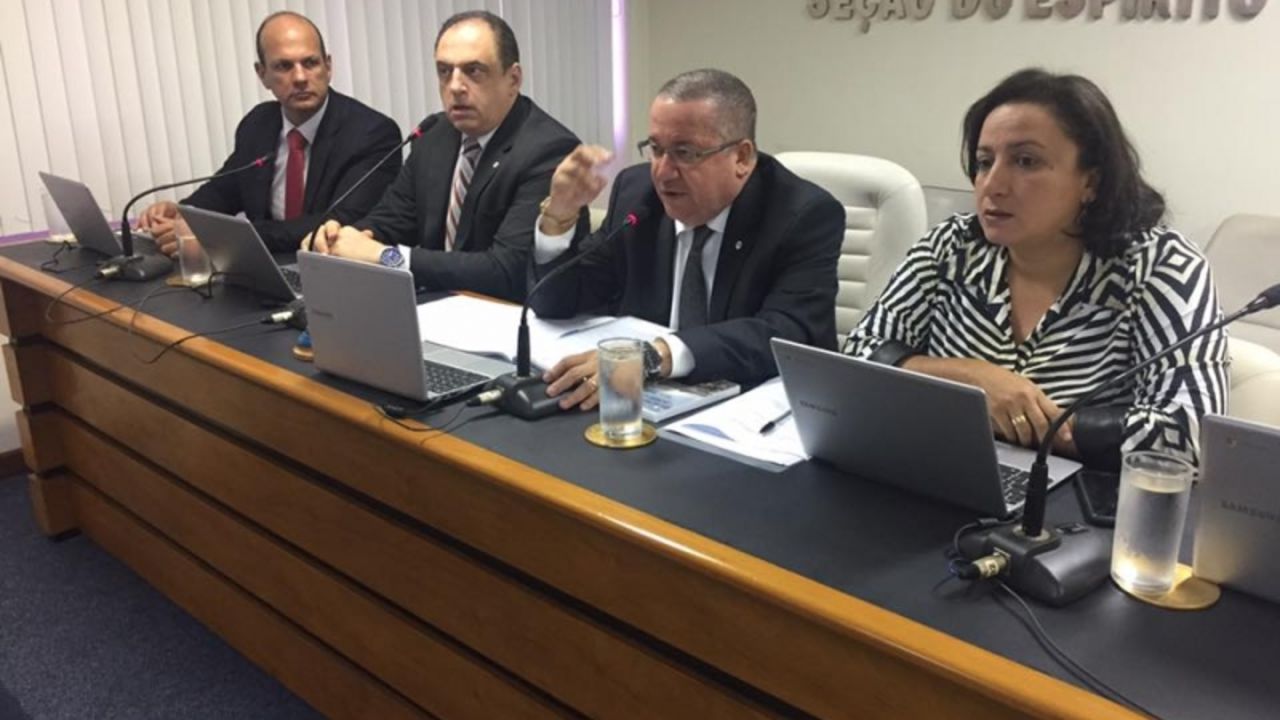 OAB-ES aprova Termo de Compromisso de Regularização de publicidade