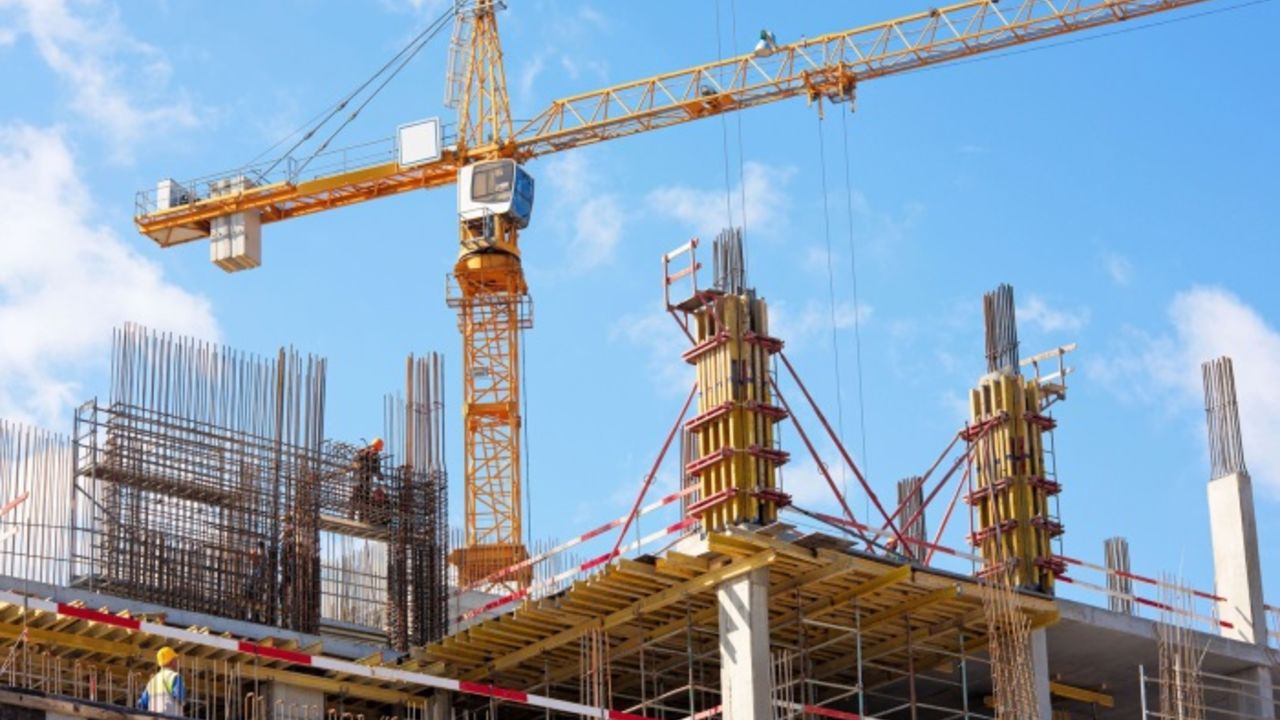 Consumidora consegue suspender parcelas de apartamento com obras paralisadas